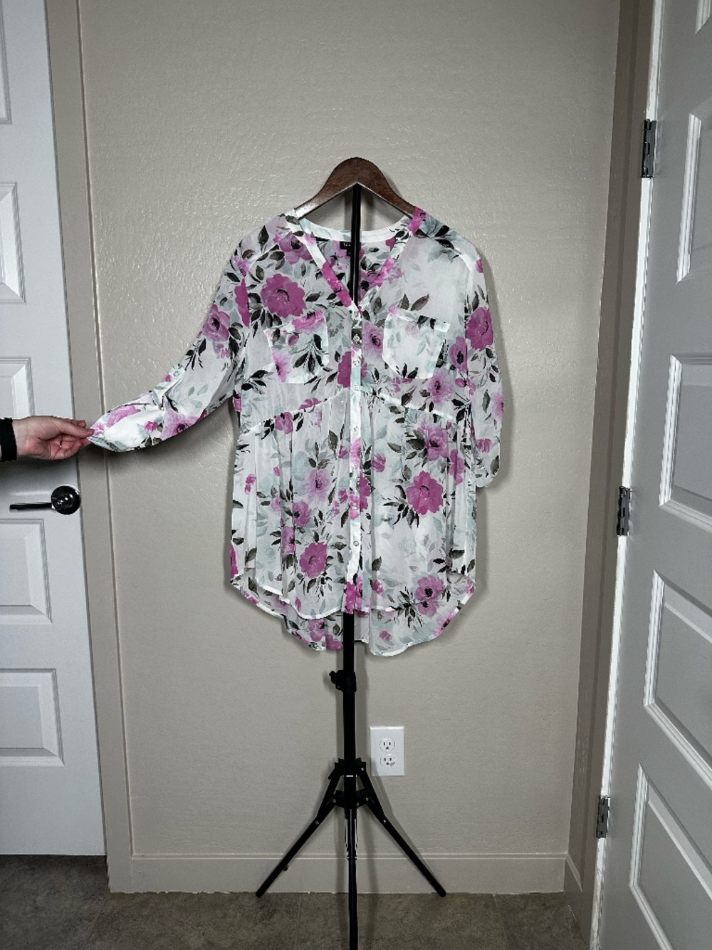 Torrid Floral Button Front Babydoll Tunic Blouse Size 0